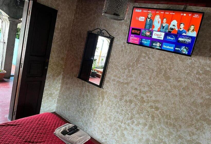 اتاق استاندارد چهارنفره با سرویس بهداشتی مشترک, Cristales De Antigua Hotel Cristal