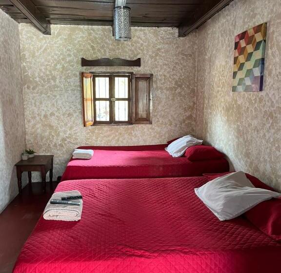 اتاق استاندارد چهارنفره با سرویس بهداشتی مشترک, Cristales De Antigua Hotel Cristal