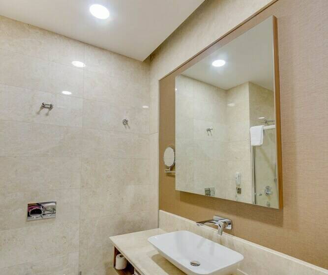 اتاق اکونومی, Demircioğlu Park