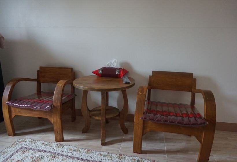 Номер Стандарт, Maesot Siri