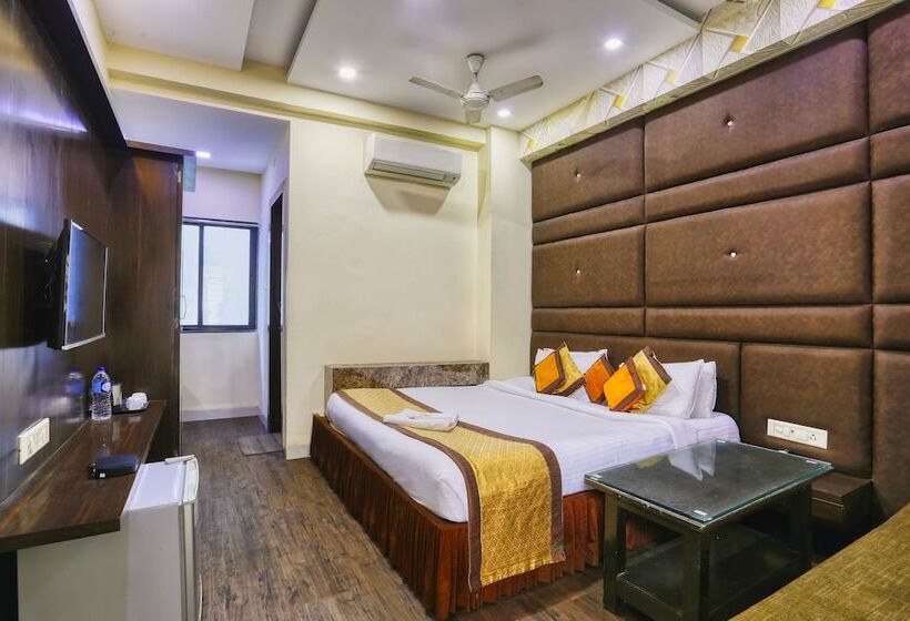 غرفة ديلوكس, The Ashoka