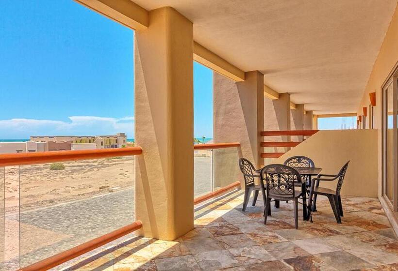 דירת חדר נוף לים, Laguna Shores Resort