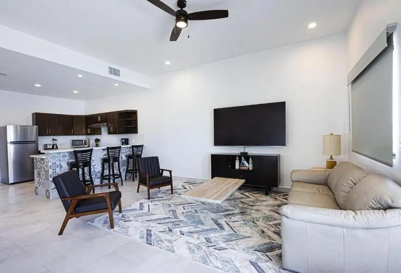 1 Bedroom Penthouse Apartment, Laguna Shores Resort