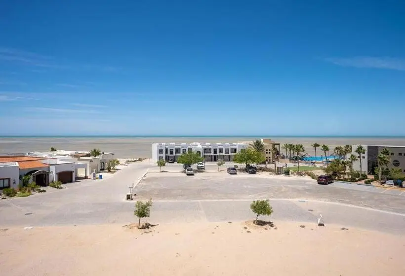1 Bedroom Penthouse Apartment, Laguna Shores Resort