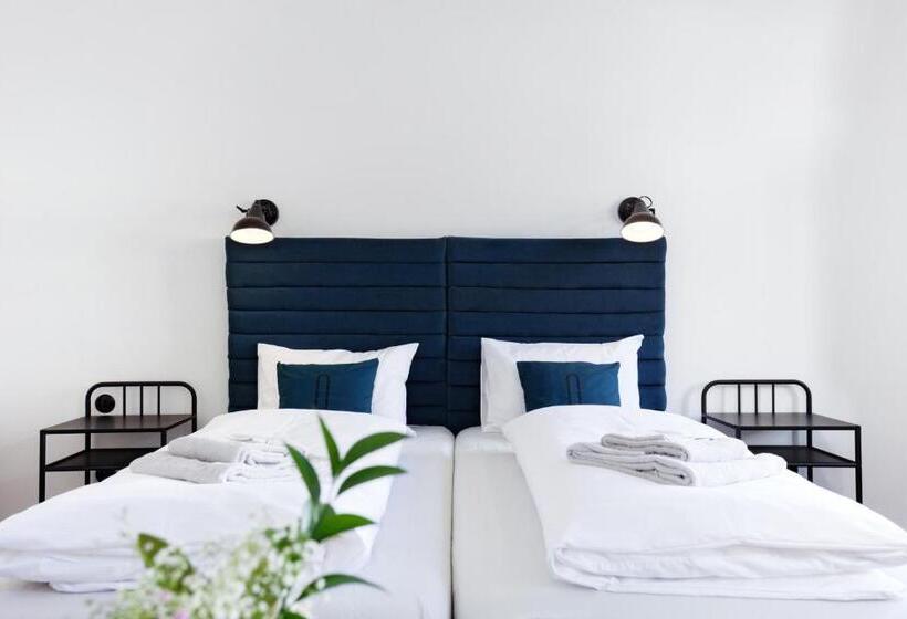 バス共有のスタンダードルーム, Long Story Short Hostel & Café