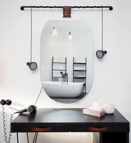 اتاق سوپریور با تخت بزرگ, Long Story Short Hostel & Café