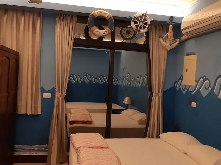 اتاق استاندارد چهار تخته, Passion