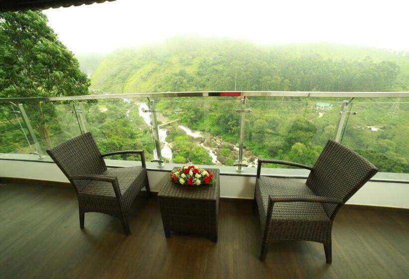 سوئیت پرزیدنت, Blanket Hotel & Spa