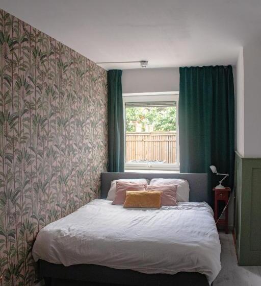 Pokój Standard Wspólna Łazienka, Hostel Barbarossa