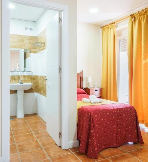 Standard Trippelrum, Carlos V Jerez By Vivere Stays