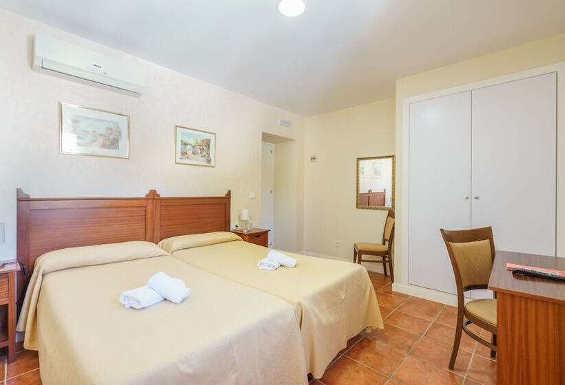 Quarto Quádruplo Estandar, Carlos V Jerez By Vivere Stays