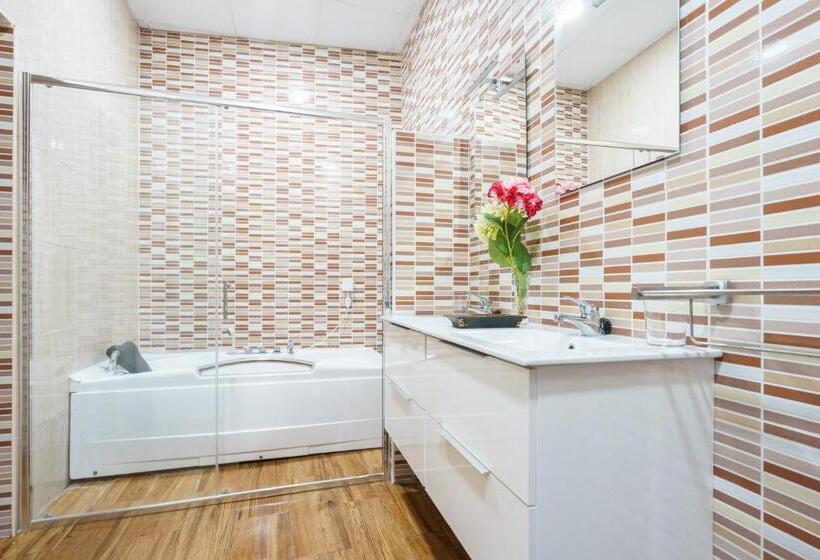 Quarto Familiar, Carlos V Jerez By Vivere Stays