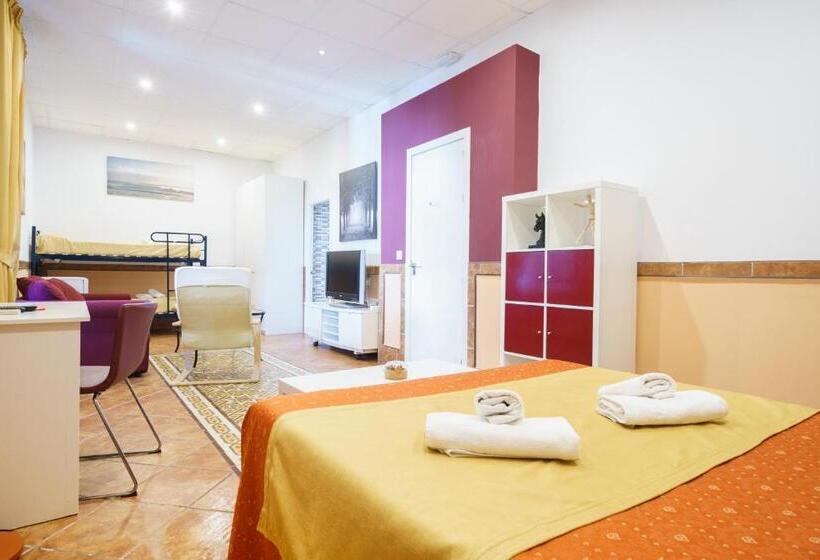 Quarto Familiar, Carlos V Jerez By Vivere Stays