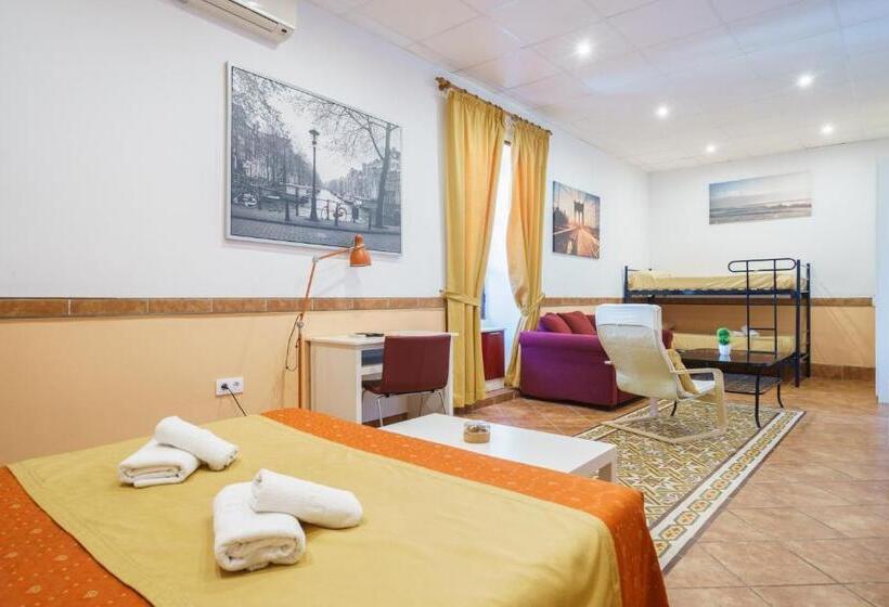 Quarto Familiar, Carlos V Jerez By Vivere Stays