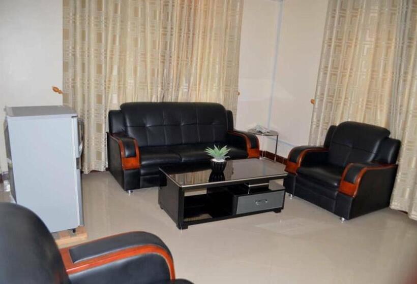 סוויטה אקזקיוטיב, Cashewnut