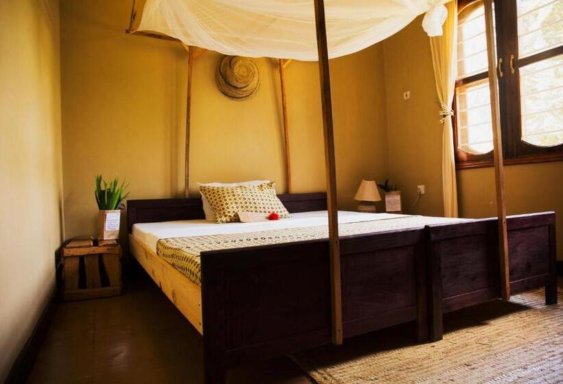 标准间, More Than A Drop