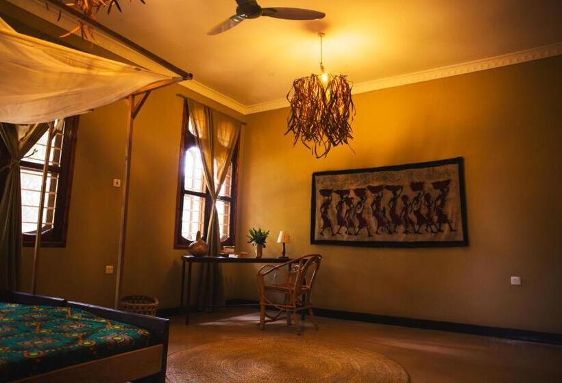 豪华房间, More Than A Drop