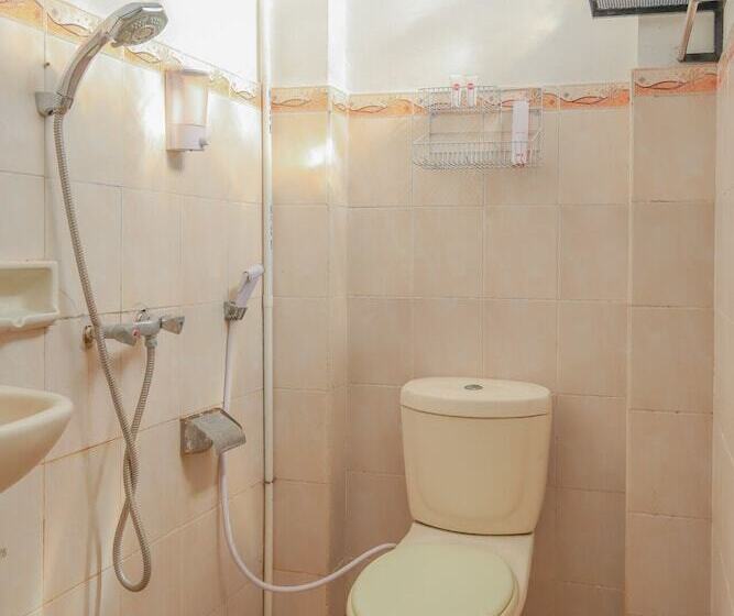 Quarto Estandar, OYO 1111 Pasar Baru Inn