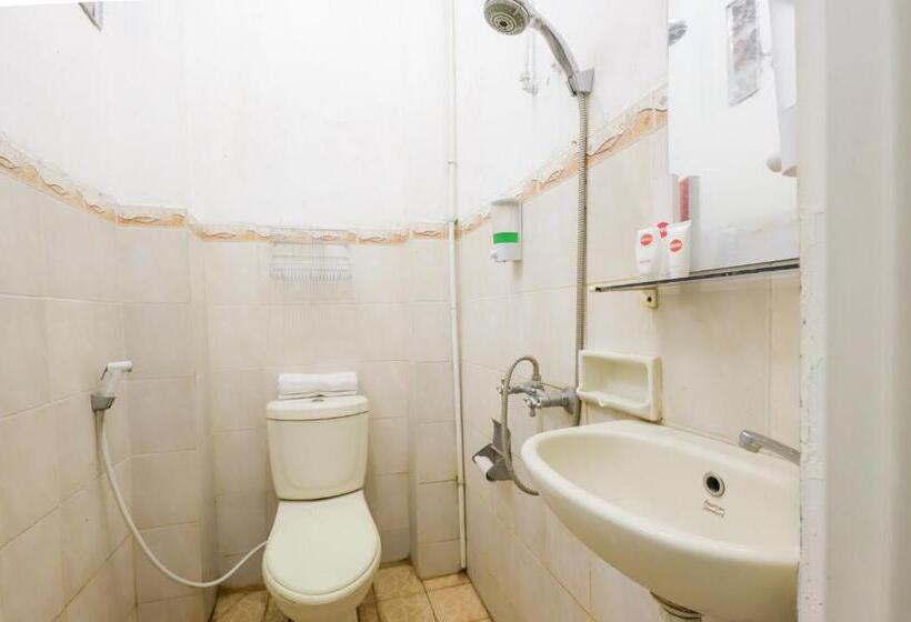 Quarto Estandar Individual, OYO 1111 Pasar Baru Inn