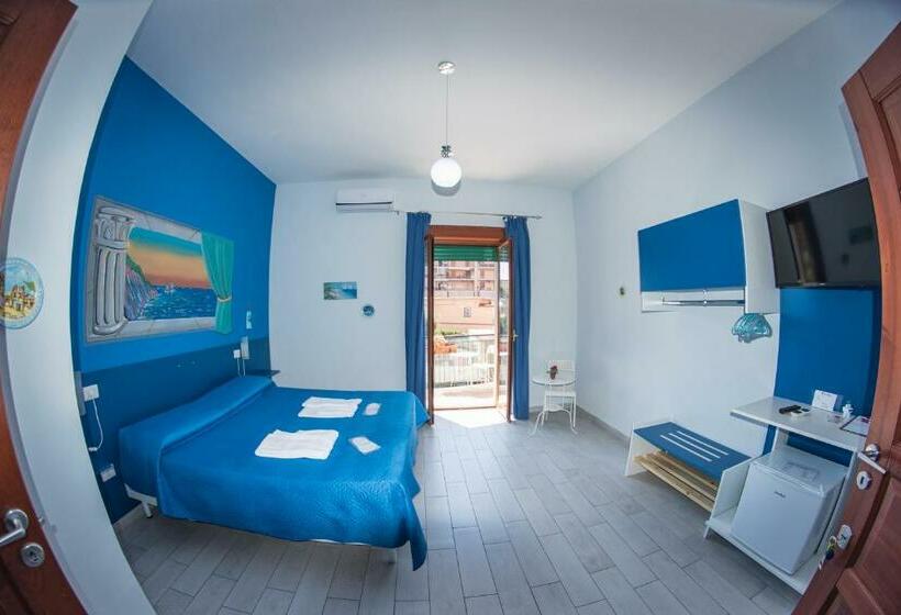 اتاق استاندارد با بالکن, B&b Le Isole