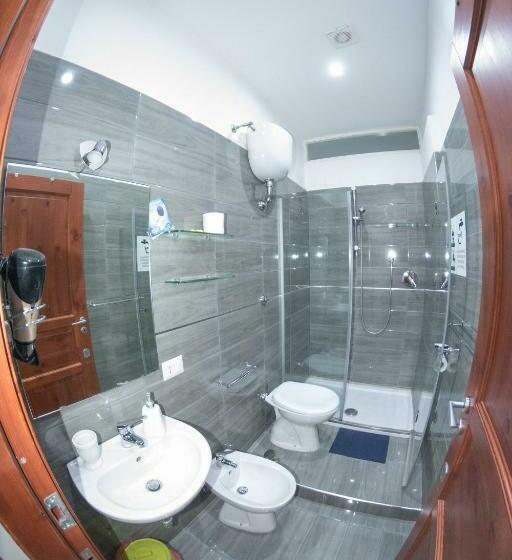 اتاق استاندارد با بالکن, B&b Le Isole