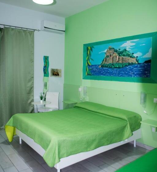 اتاق استاندارد سه نفره, B&b Le Isole