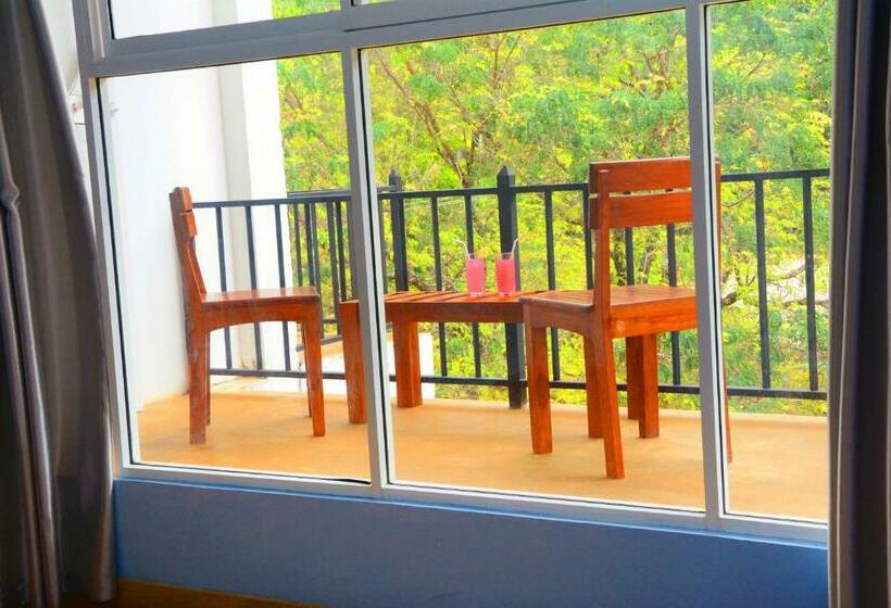 Habitación Estándar, Alrich Ella