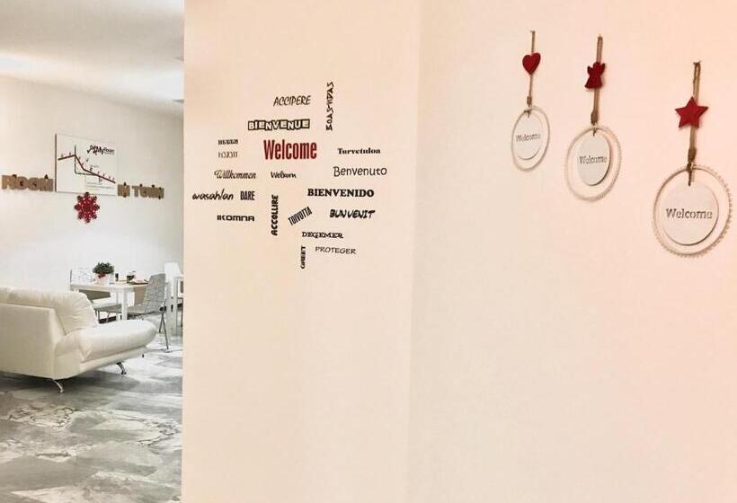 اتاق استاندارد سه تخته با سرویس بهداشتی مشترک, Myroom In Town