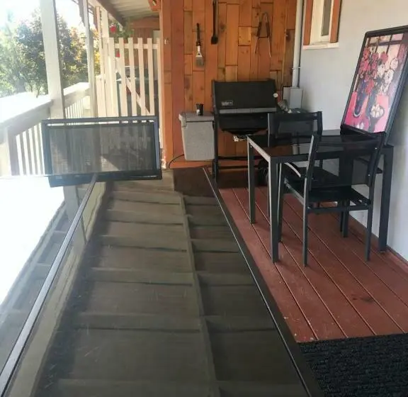 Maja/Mökki, Davis Cove Resort