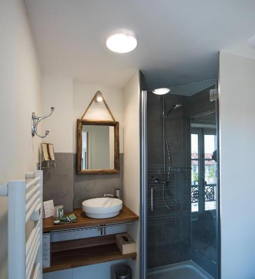 스탠다드 룸, Le Chantilly