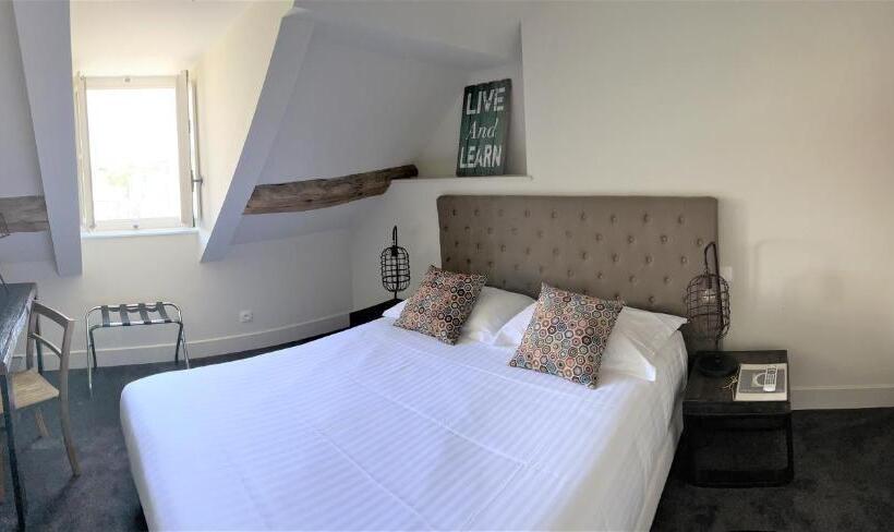 스탠다드 싱글 룸, Le Chantilly