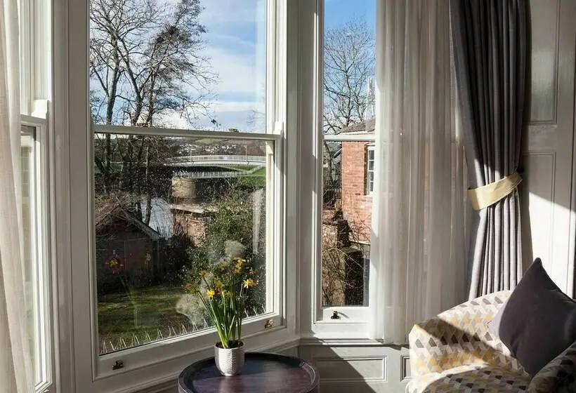 Superior Suite, Mill On The Exe