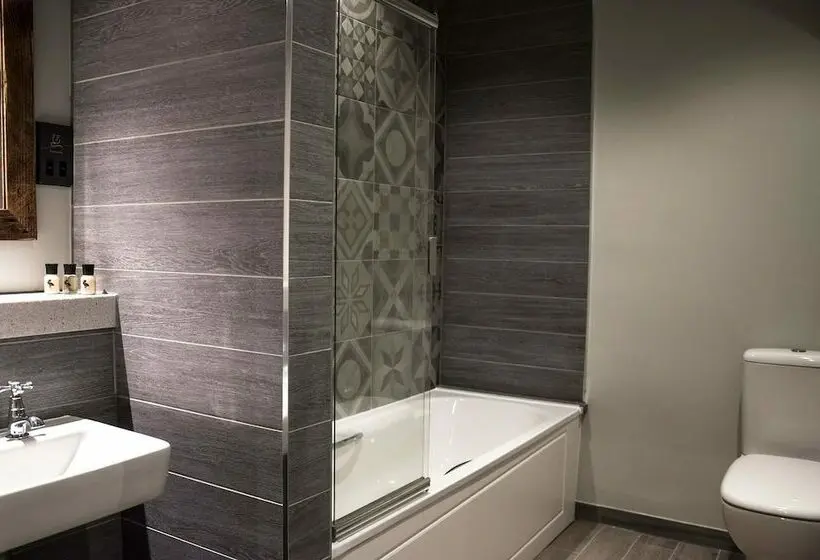 Superior Suite, Mill On The Exe