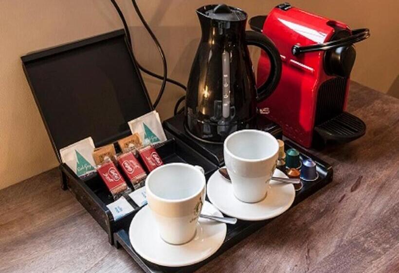 اتاق سوپریور با چشمانداز رودخانه, Mill On The Exe