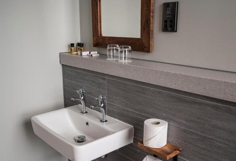 اتاق استاندارد, Mill On The Exe