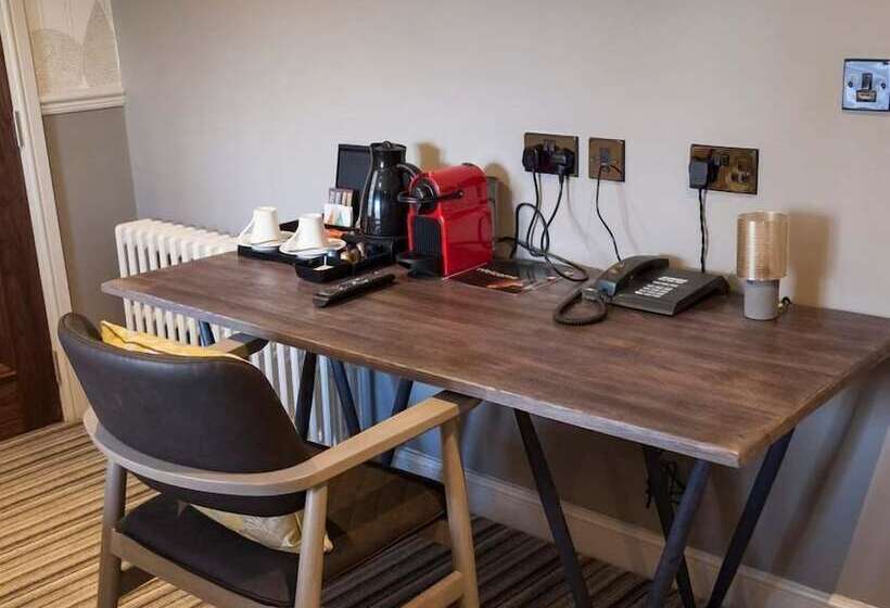 اتاق سوپریور با تخت بزرگ, Mill On The Exe