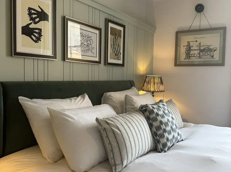 Superior Room King Size Bed, Mill On The Exe