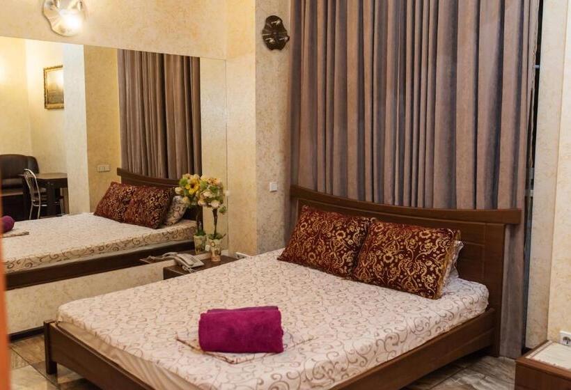 اتاق استاندارد, Mini Hotel Smak