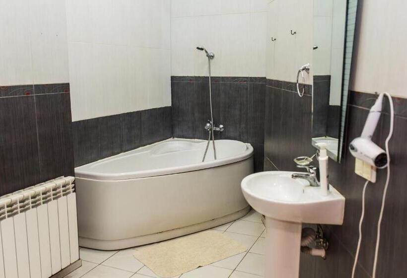 اتاق استاندارد, Mini Hotel Smak