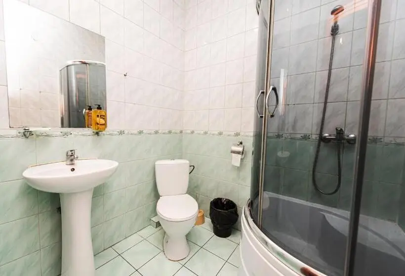اتاق استاندارد سه نفره, Mini Hotel Smak