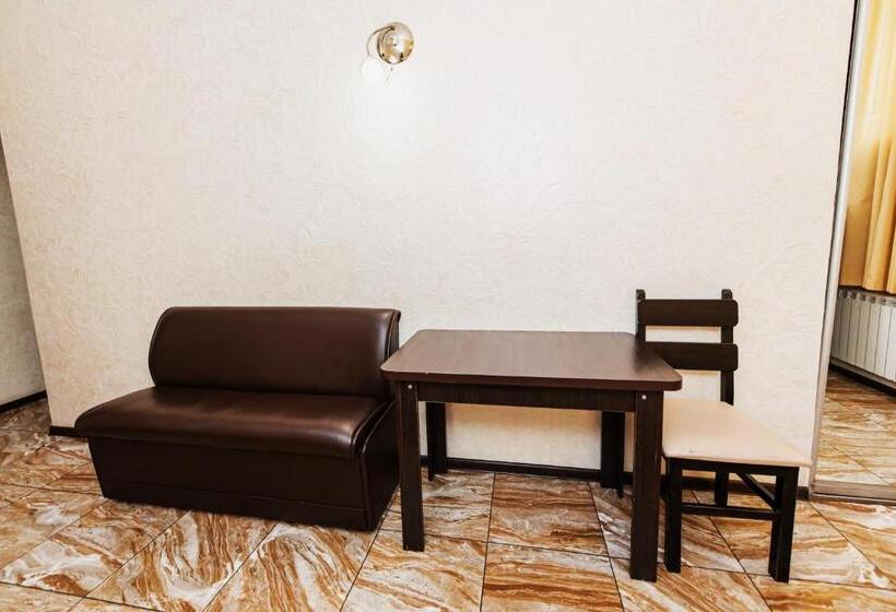 اتاق استاندارد, Mini Hotel Smak