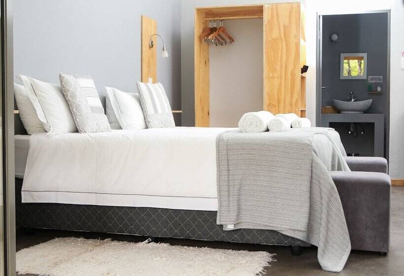 اتاق استاندارد با چشمانداز باغ, Bushbaby Lodge At Nkonyeni