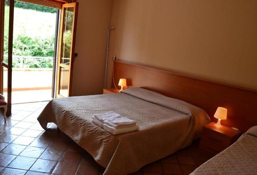 Номер Стандарт Трехместный, Bed E Breakfast Sanmarco