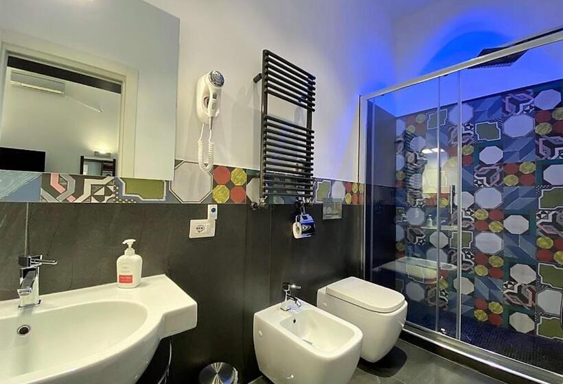 اتاق استاندارد با تخت بزرگ, Faleron Santa Lucia