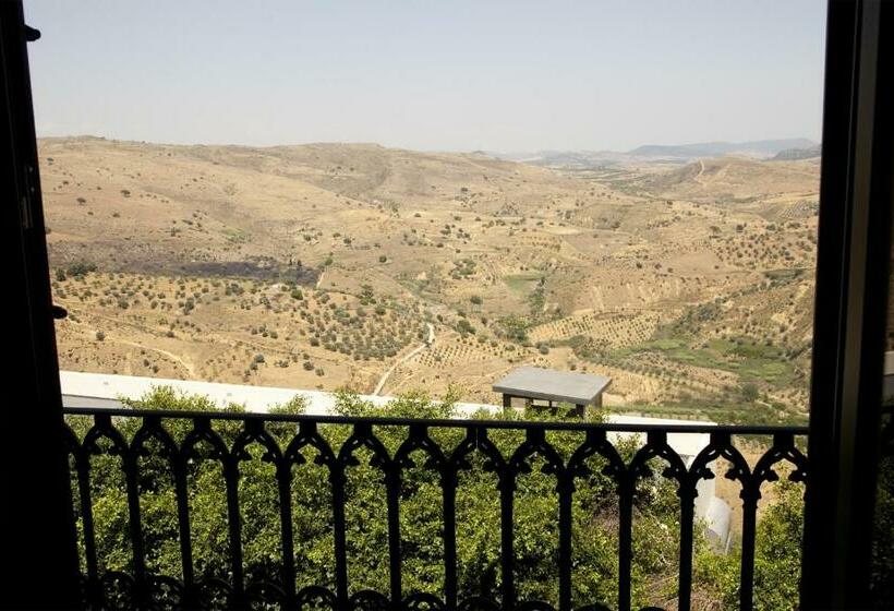 اتاق استاندارد با بالکن, Il Portico Dei Normanni