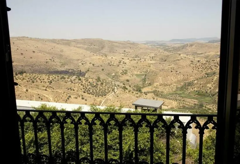 اتاق استاندارد با بالکن, Il Portico Dei Normanni