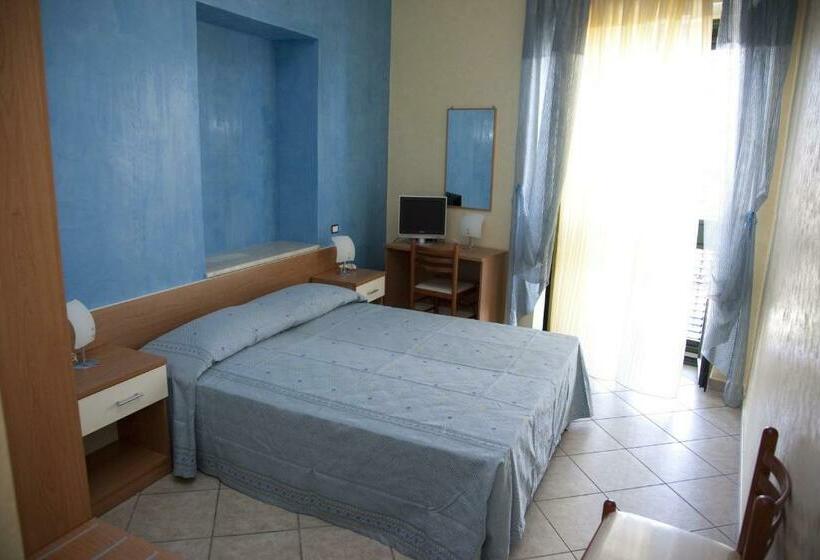 Номер Стандарт с Балконом, Il Portico Dei Normanni