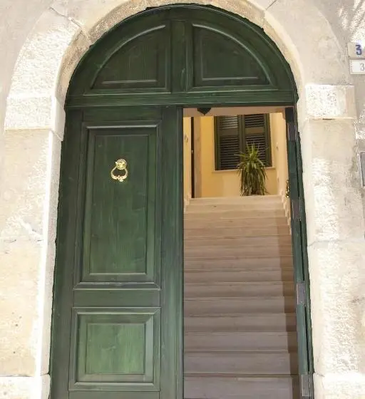 اتاق استاندارد یک نفره, Il Portico Dei Normanni