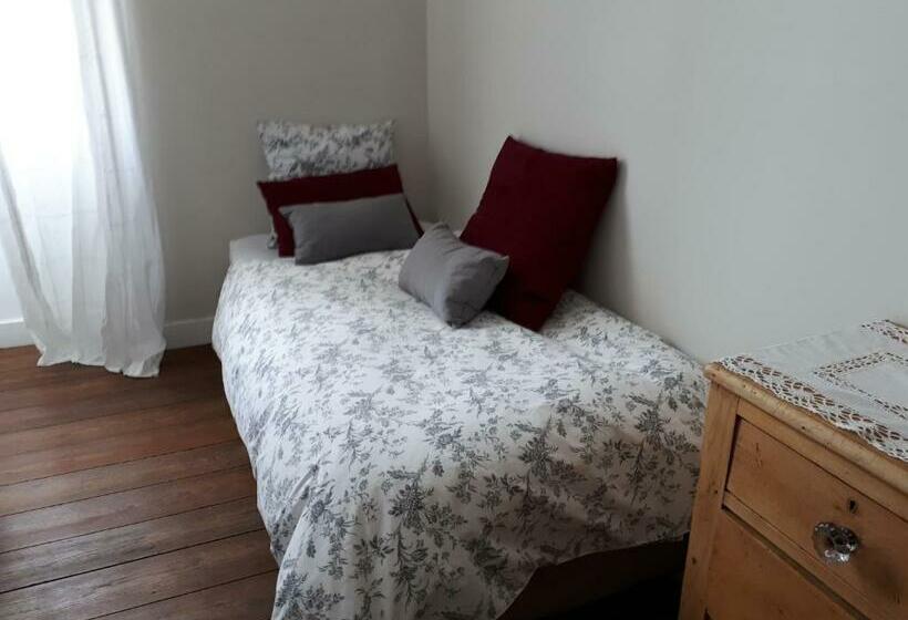 标准三人间, Bed And Breakfast La Cordonnerie