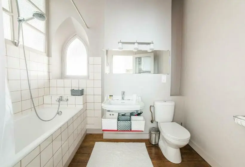 Standard Kolmen Hengen Huone, Bed And Breakfast La Cordonnerie